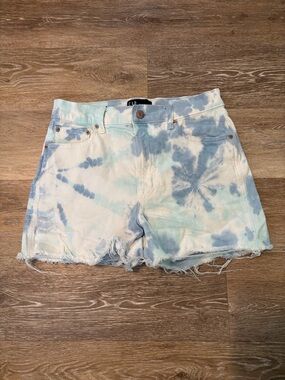 Gap Tie-Dye Distressed Women's Denim Shorts - Light Blue & White